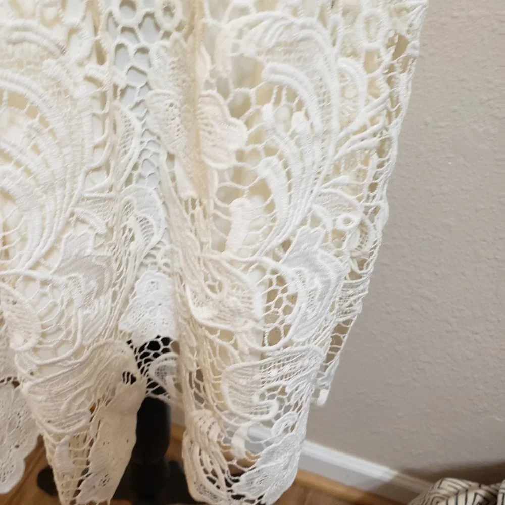 Cream Lace Dress by Romeo & Juliet Couture Size S - Picture 4 of 5